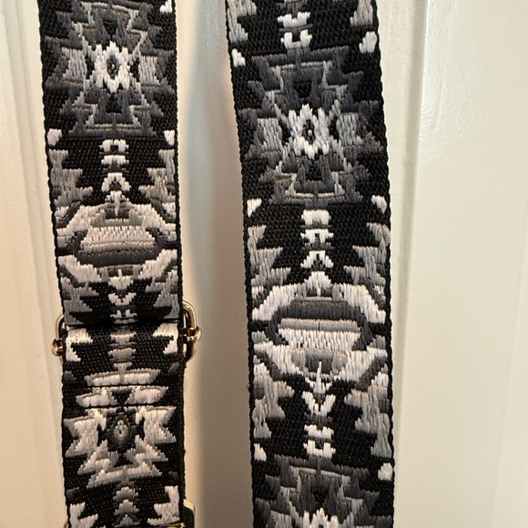 Simply Southern Crossbody bag - Picture 6 of 11